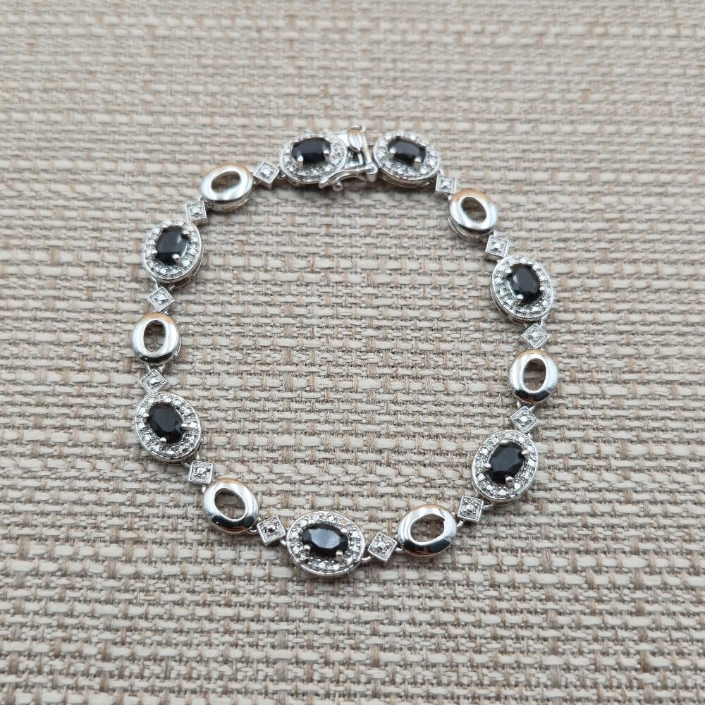 7 Inch Sterling Silver Dark Sapphire Gemstones Bracelet B571
